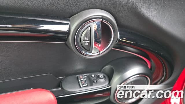 Mini Cooper S 2019 — Şəkil 32/32