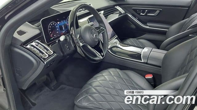 Mercedes-Benz S-Class 2023 — Photo 3/18