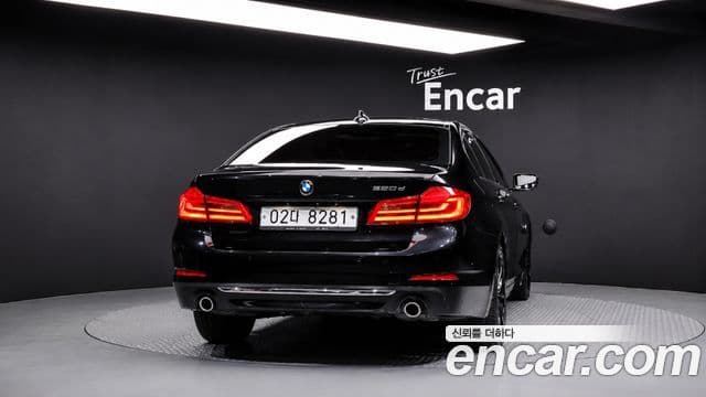 BMW 5 Series 2018 — Şəkil 4/20
