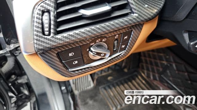 BMW 5 Series 2018 — фото 20 из 20