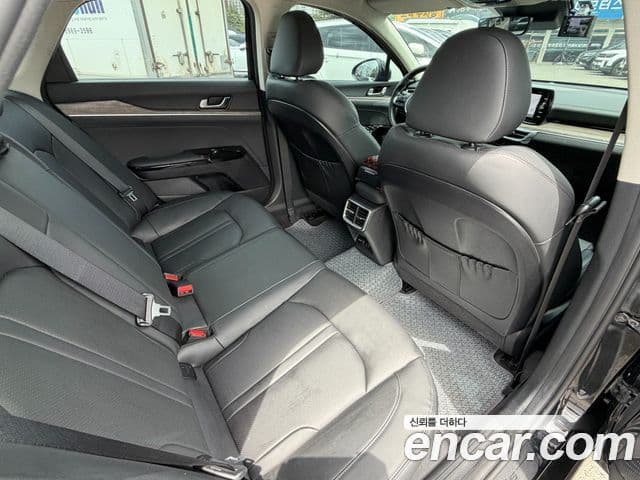 Kia K5 2020 — Şəkil 12/20
