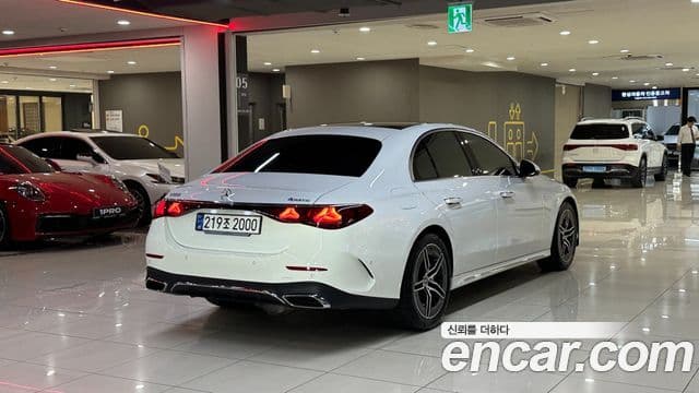 Mercedes-Benz E-Class 2025 — ფოტო 2/20