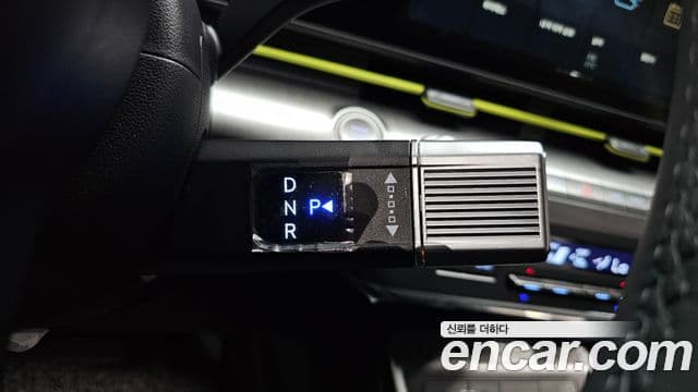 Hyundai Kona 2023 — ფოტო 9/20