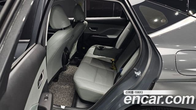 Hyundai Kona 2023 — ფოტო 11/20