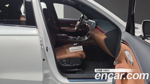 Genesis GV70 2025 — ფოტო 4/34