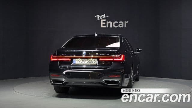 BMW 7 Series 2021 — ფოტო 4/20
