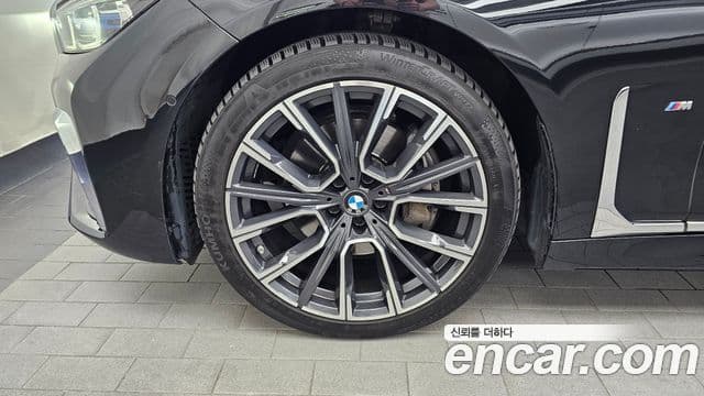 BMW 7 Series 2021 — ფოტო 5/20