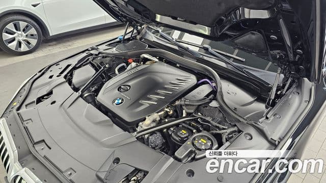 BMW 7 Series 2021 — ფოტო 6/20
