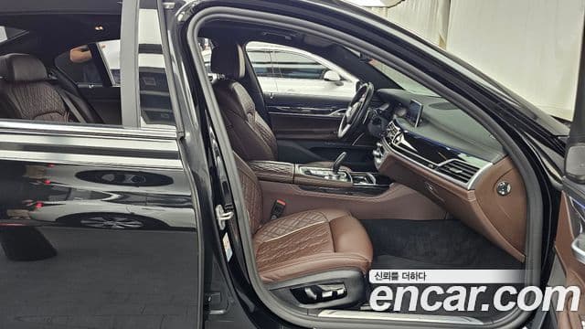 BMW 7 Series 2021 — ფოტო 11/20