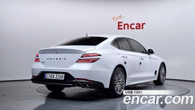Genesis G70 2022 — ფოტო 13/35