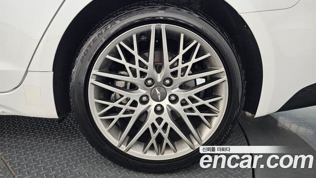 Genesis G70 2022 — ფოტო 3/35