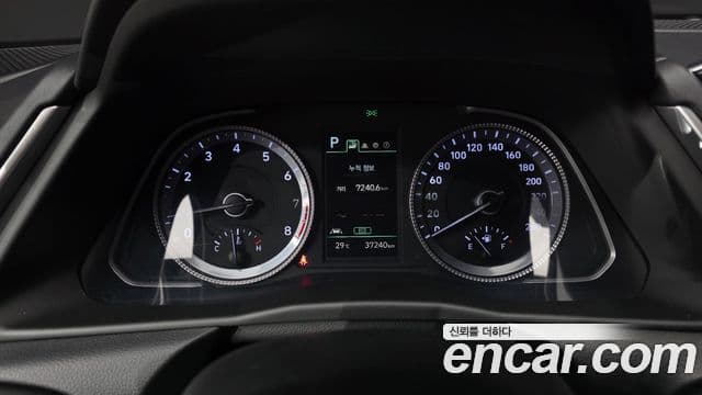 Hyundai Sonata 2022 — Фото 8/20
