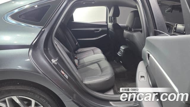 Hyundai Sonata 2022 — Фото 11/20