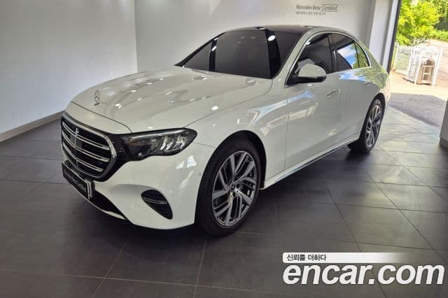 Mercedes-Benz E-Class 2024 — ფოტო 20/20