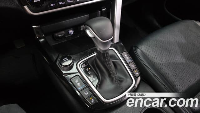 Kia Seltos 2022 — ფოტო 9/20