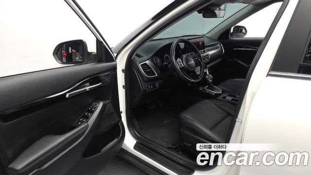 Kia Seltos 2022 — ფოტო 10/20