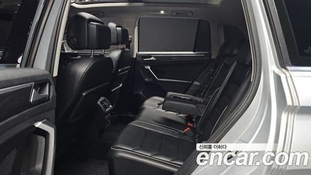 Volkswagen Tiguan 2020 — ფოტო 12/20