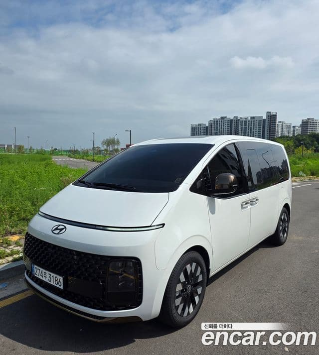 Hyundai Staria, 2025