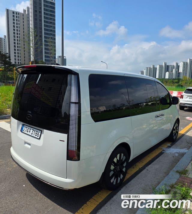 Hyundai Staria 2025 — ფოტო 2/14