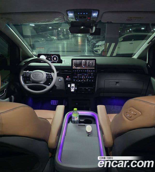 Hyundai Staria 2025 — ფოტო 10/14