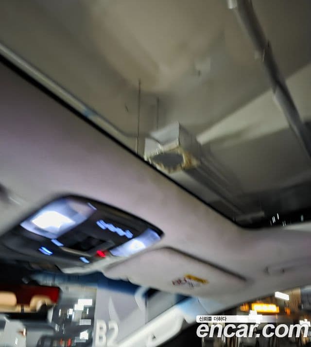 Hyundai Staria 2025 — ფოტო 13/14
