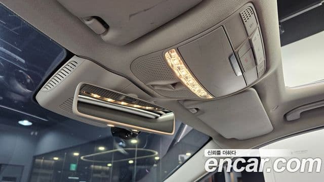 Mercedes-Benz C-Class 2019 — Şəkil 20/20