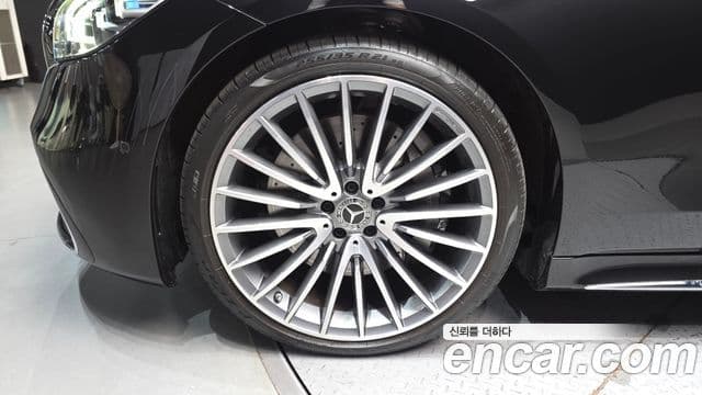 Mercedes-Benz S-Class 2025 — ფოტო 5/20