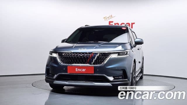 Kia Carnival 2021 — ფოტო 3/20