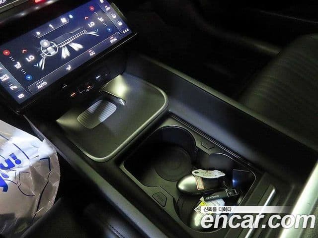 Hyundai Grandeur 2023 — Şəkil 13/20