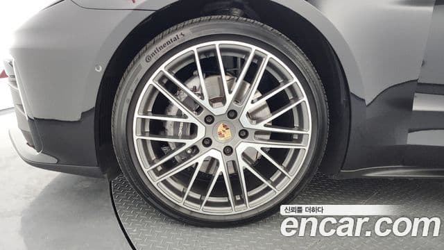 Porsche Panamera 2024 — ფოტო 5/20