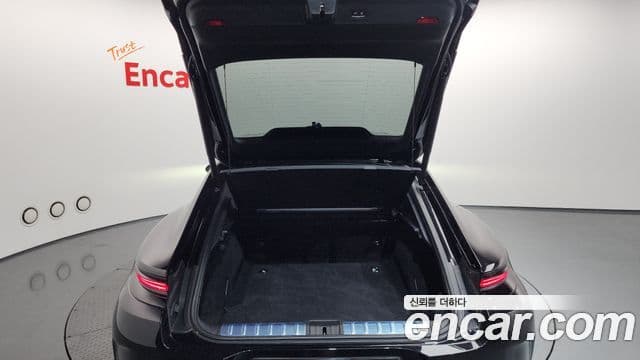 Porsche Panamera 2024 — Photo 21/35