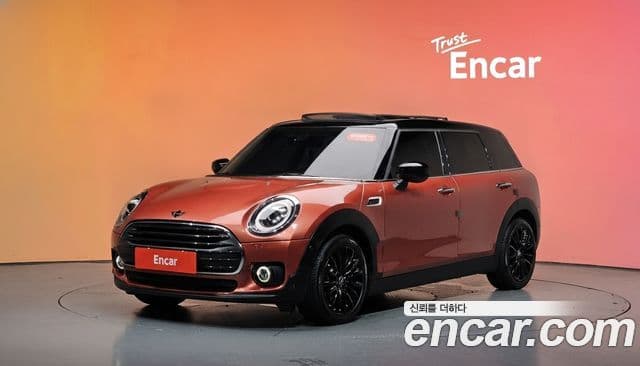 Mini Cooper Clubman 2021 — Фото 1/20