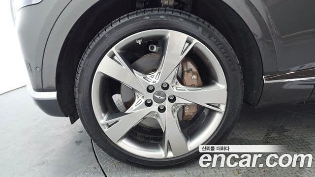 Genesis GV80 2023 — ფოტო 5/20