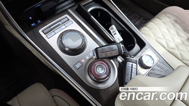 Genesis GV80 2023 — ფოტო 9/20