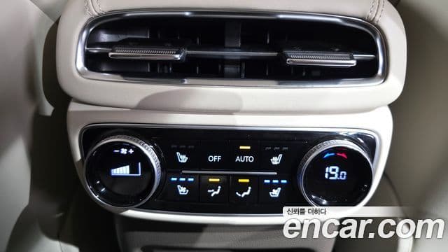 Genesis GV80 2023 — Photo 4/35