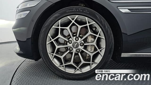 Genesis Electrified G80 2022 — ფოტო 5/20