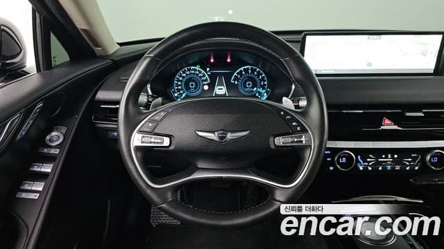 Genesis Electrified G80 2022 — ფოტო 13/20