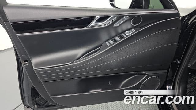 Genesis G80 2022 — Photo 1/34