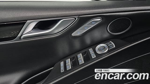 Genesis G80 2022 — Photo 25/34