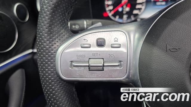 Mercedes-Benz E-Class 2020 — Photo 30/30