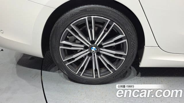 BMW 3 Series 2021 — фото 5 из 20