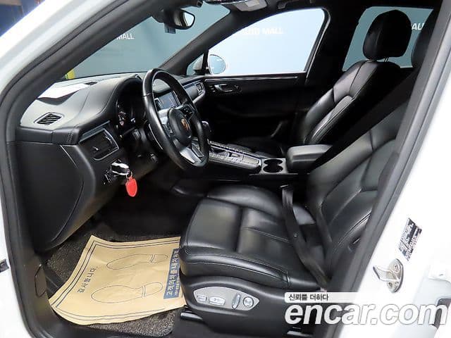 Porsche Macan 2018 — Şəkil 9/20