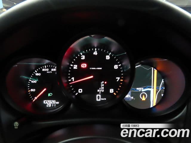 Porsche Macan 2018 — Şəkil 10/20