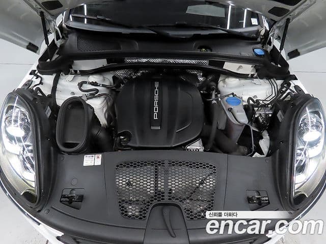 Porsche Macan 2018 — Şəkil 18/20