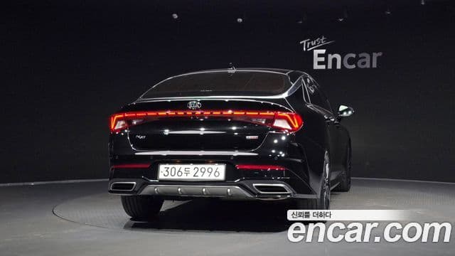 Kia K5 2019 — ფოტო 4/20