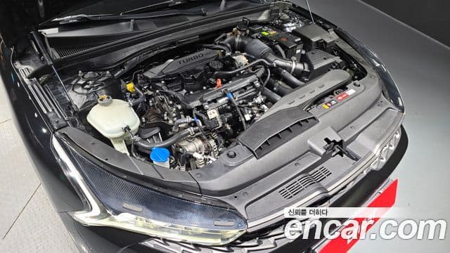 Kia K5 2019 — ფოტო 6/20