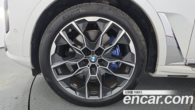 BMW X7 2024 — фото 5 из 20