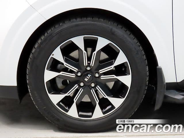 Kia Carnival 2020 — Фото 4/20