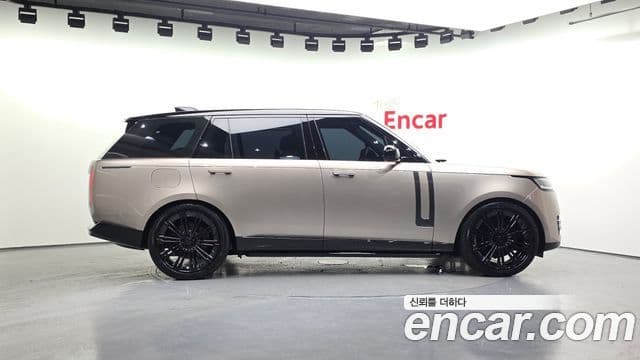 Land Rover Range Rover 2026 — Photo 13/20