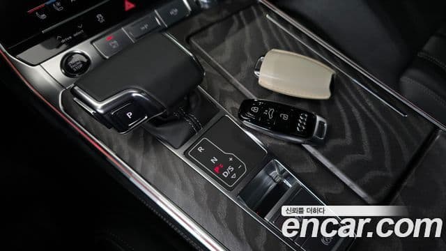 Audi A7 2025 — ფოტო 8/20